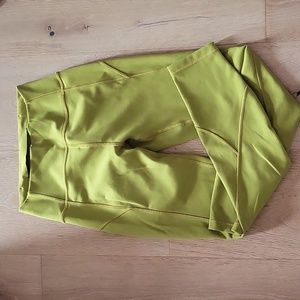 Lululemon chartreuse leggings size 4